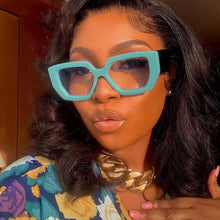 Load image into Gallery viewer, Delvey