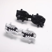 Load image into Gallery viewer, Siren
